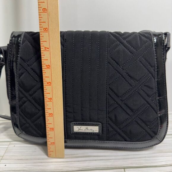 VERA BRADLEY QUILTED PATENT TRIM SATCHEL CROSSBODY PURSE BAG - Picture 5 of 12